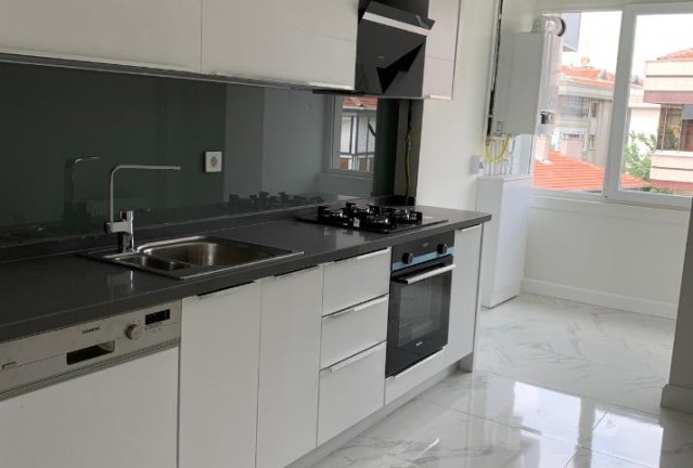 b4512523-b56e-4dd0-941a-6442fe6c0e5e